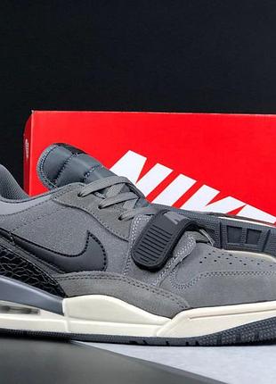 Nike jordan legacy 312 low сірі