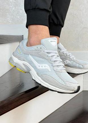 Saucony progrid omni 9  бежеві