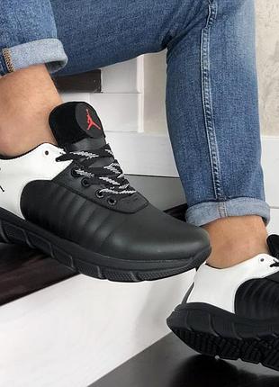 Nike air jordan чорно білі