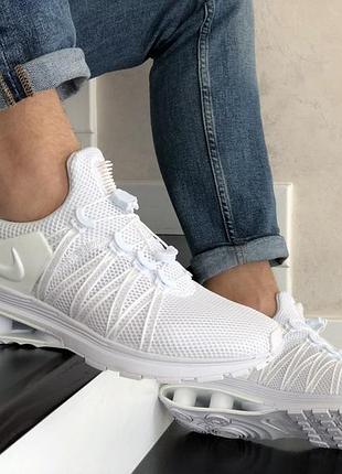Nike shox gravity білі