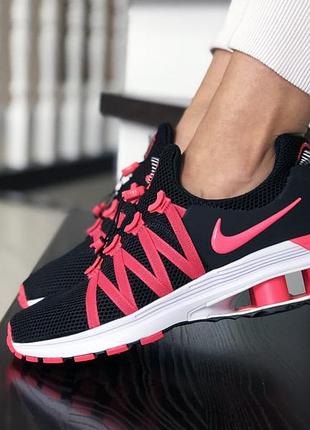 Nike shox gravity чорні з рожевим