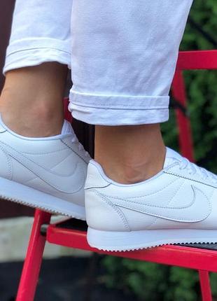 Nike cortez білі 2
