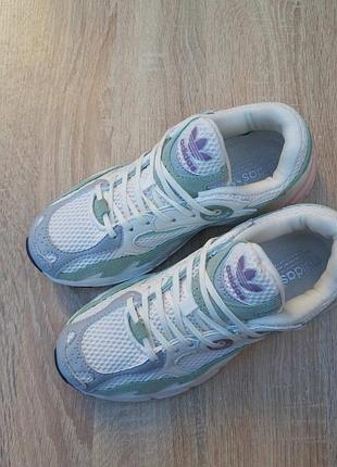 Adidas astir бежевые с бирюзой