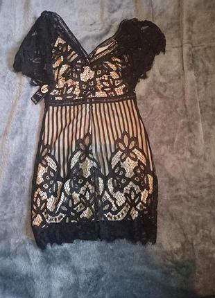 Святкове плаття кружевне  чорне boohoo