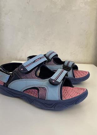 Босоніжки сандалі joma
