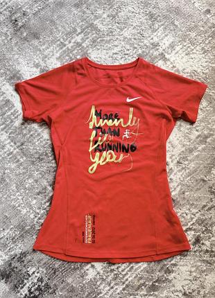 Футболка nike женская дышащая