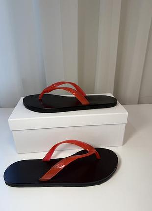 Шльопанці ancient greek sandals