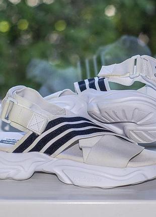 Сандалии, босоножки adidas magmur women's ef5848 white/black 36 р. оригинал