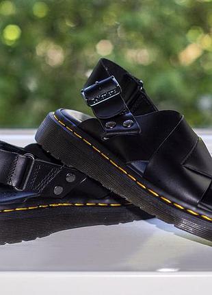 Сандалії, босоніжки dr. martens zane ws 30765001 leather black 36 р. оригінал