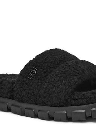 Меховые шлепанцы ugg cozetta curly.
