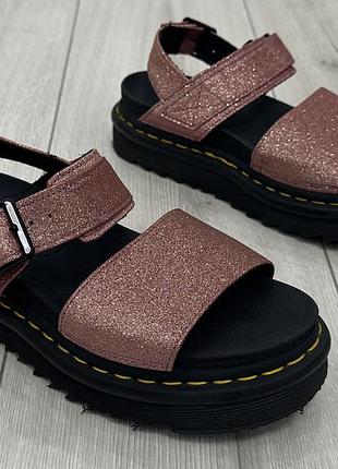 Женские сандалии dr martens voss pink glitter (23 см)