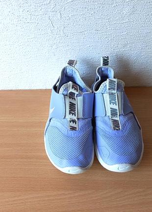 Отличные кроссовки nike flex runner 28.5 р. стелька 18.3 см.