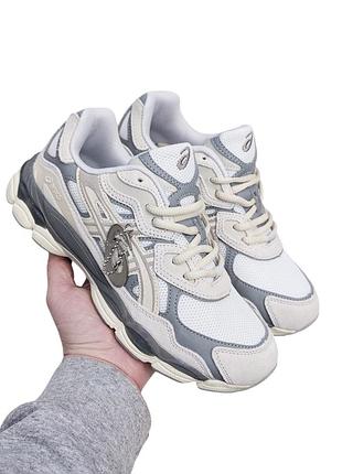 Мужские кроссовки asics gel nyc светлые (унисекс)