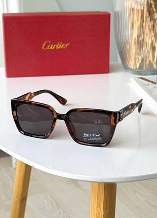 Брендовые солнцезащитные очки