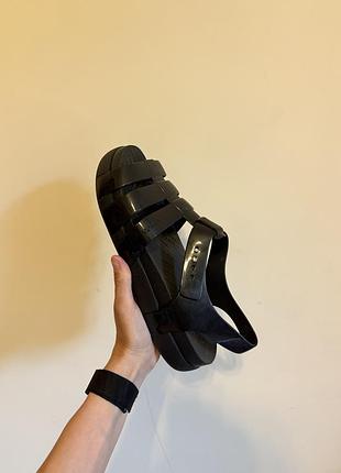 Босоніжки crocs