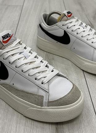 Жіночі кросівки nike blazer low platform white (25 см)