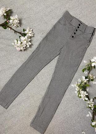 Легінси / трикотажні штани zara trafaluc в клітинку (гусяча лапка) xs (us)