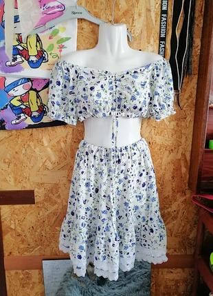 Летний легкий костюмчик с кружевом