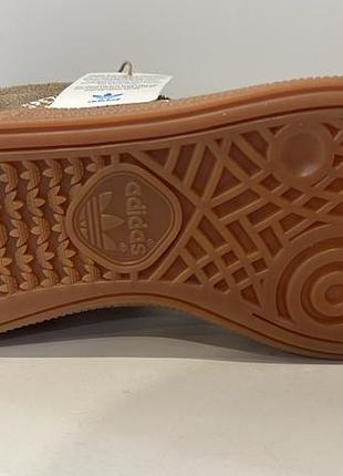 Adidas кросівки 4