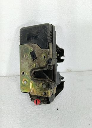 Замок дверей задній лівий 	90561157 opel astra g
