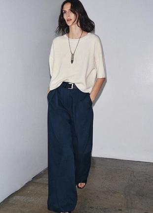 Джемпер оверсайз кольору екрю зі 100% вовни , zara
