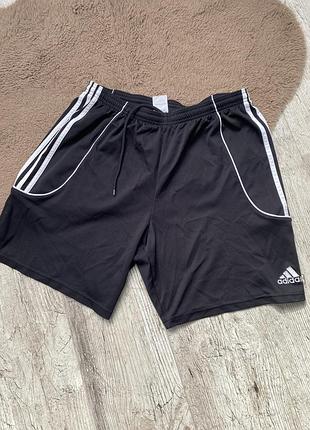 Adidas оригінальні шорти