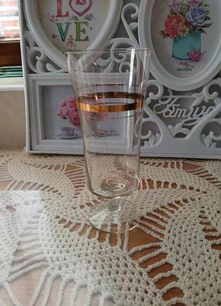 Красивий келих фужер бокал