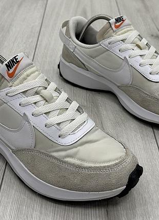 Жіночі кросівки nike waffle debut white (25 см)