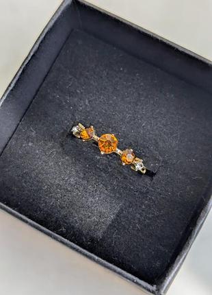 Каблучка gold mini with three crystals