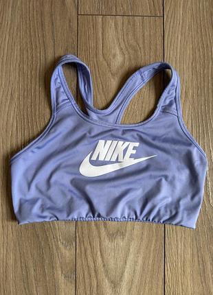 Топ жіночий nike