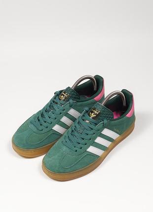 Adidas gazelle, new balance