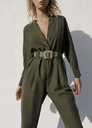 Zara зручний практичний стильний комбінезон в кольорі хакі м