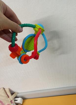 Погремушка лабиринт little tikes 2