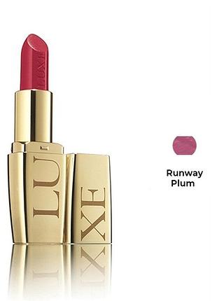 Avon luxe (runway plum/ сливовой сапфир) увлажняющая губная помада