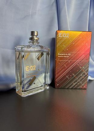 Escentric 02 escentric molecules — унісекс нішевий аромат з амброксаном
