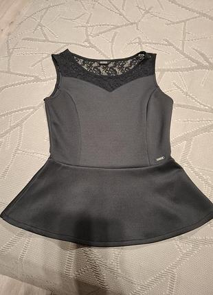 Черная женская блуза с баской, топ guess, s