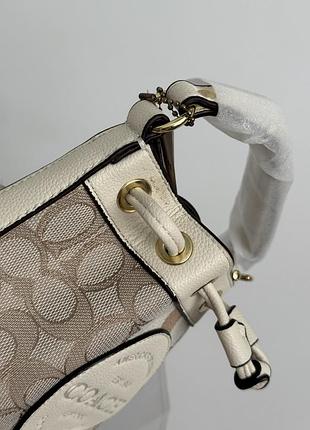 Coach premium 2