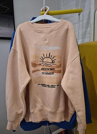 Свитшот от бренда zara