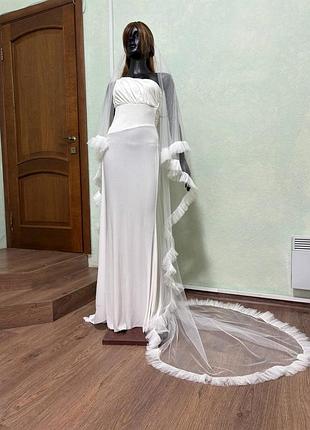 Фата весільна 2-ярусна довга з рюшами євросітка pronovias