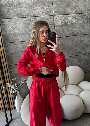 Женский костюм