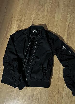 Бомбер h&m 2