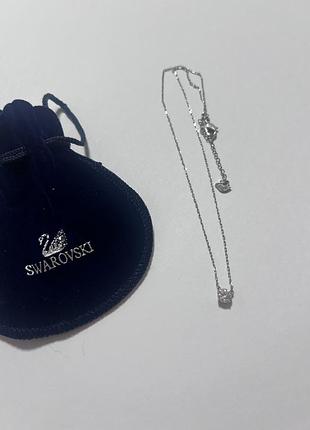 Ніжний комплект прикрас swarovski у сріблястому кольорі 💎
