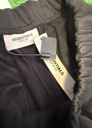 Шорти essentials 4
