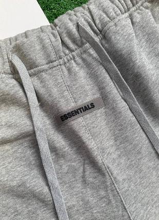 Шорти essentials 4
