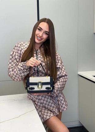 Розпродаж чорна з вставкою