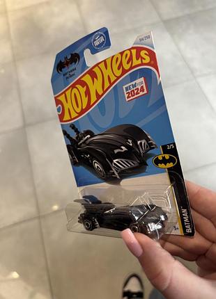 Машинка hot wheels 5