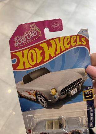 Машинка hot wheels 3