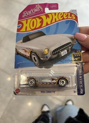 Машинка hot wheels 2