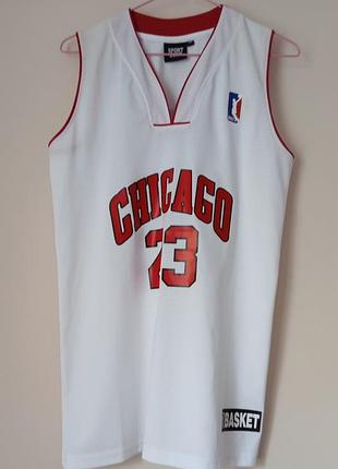 Чоловіча біла спортивна майка  з лого та перфорацією.nba chicago 23.s-m.