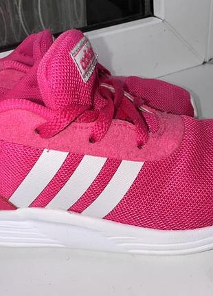 Кросівки adidas 27 р устілка 17,5см стан чудовий